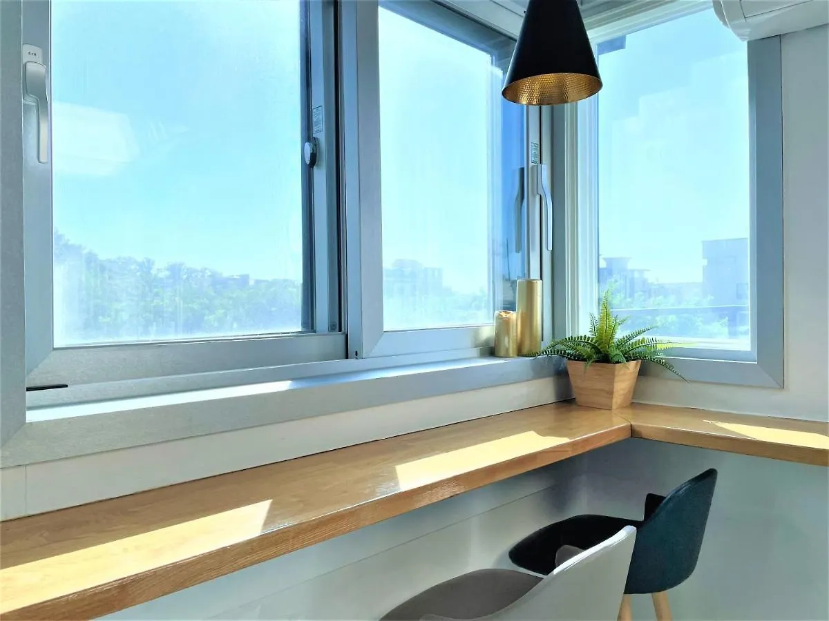 W Premium Guesthouse Incheon Airport 0*,